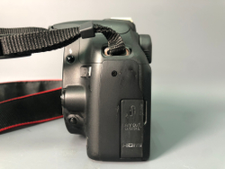 Canon 500D kit 18-55 mm 3.5-5.6 IS, 4920 кадров пробега.
