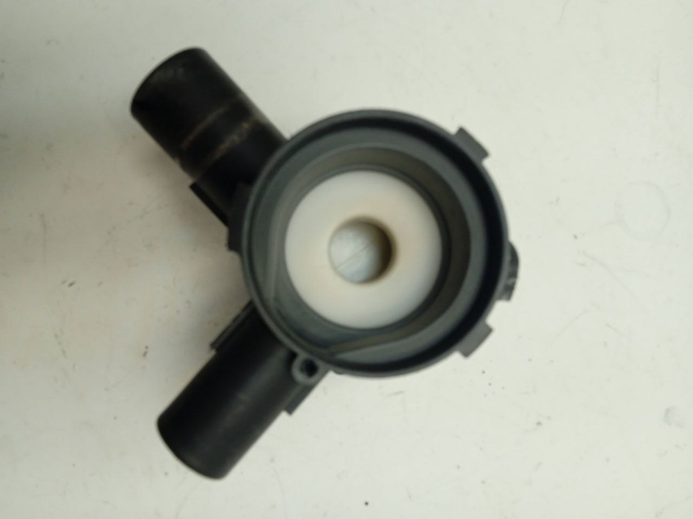 WFC1662OE кт8 Улитка сливного насоса для стиральной машины Bosch Siemens б/у