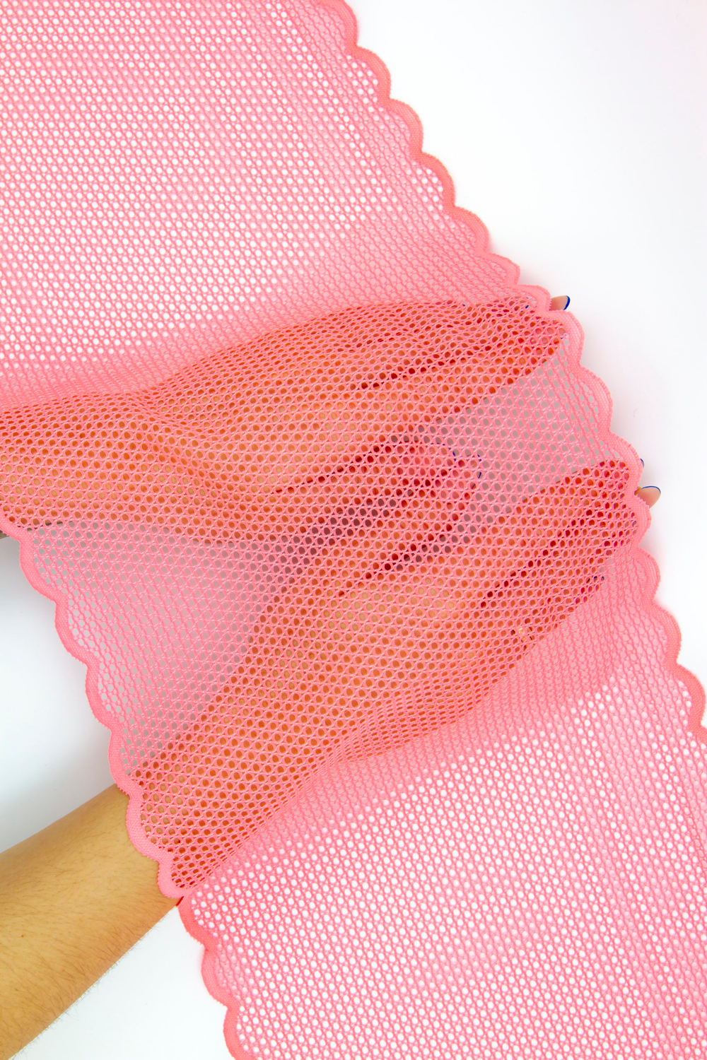 Эластичное кружево коралловое неоновое крупная ячейка ширина 22 см