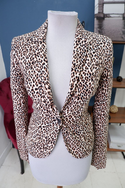 Жакет Oodji с анималистичным принтом 40 размер