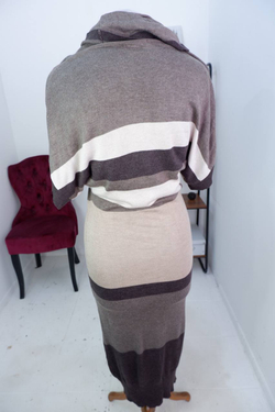 Платье POMPA трикотажное, уютное, маркировка М, на 46 размер