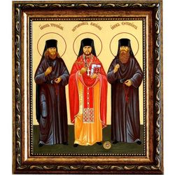 Икона Оптинских Новомучеников на холсте с мощевиком.