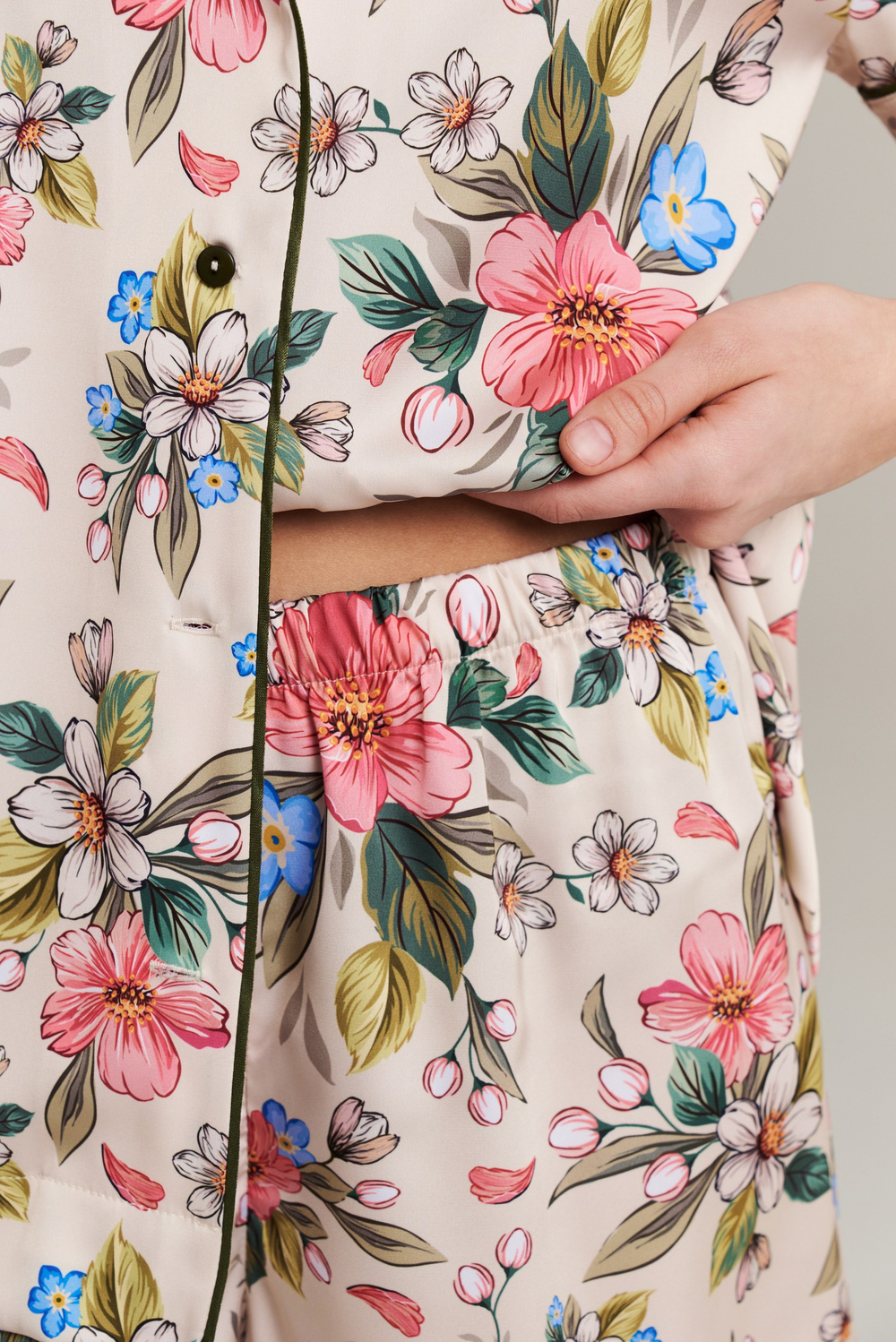 Пижамные шорты из шелка