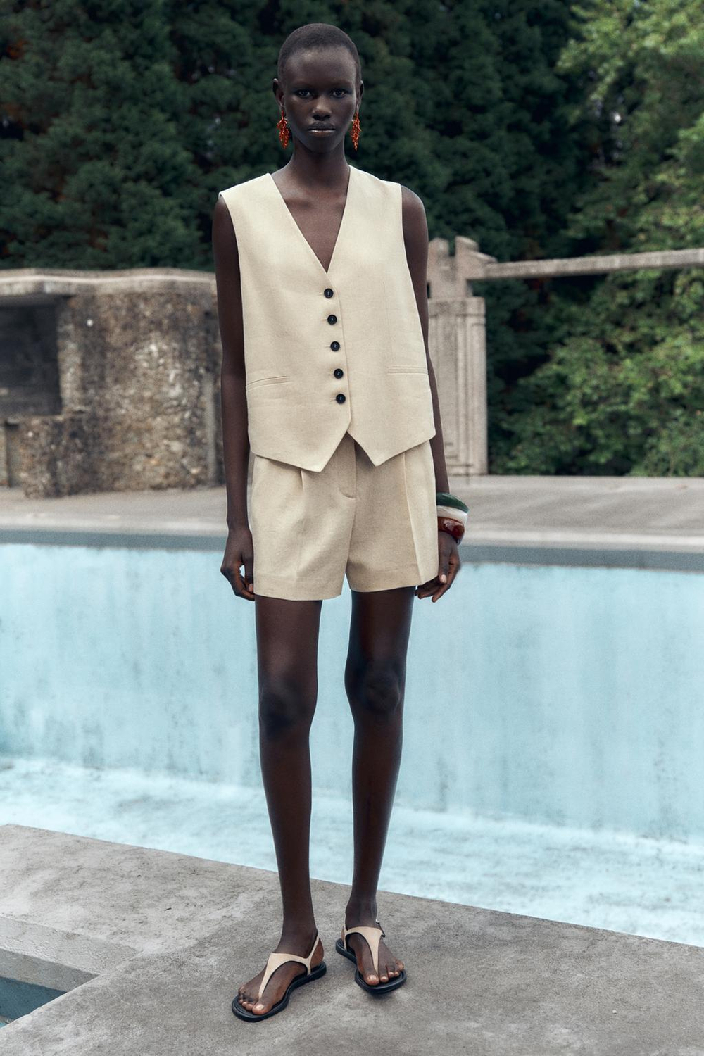 ZARA ЖИЛЕТ ПРИТАЛЕННОГО КРОЯ ИЗ СМЕСОВОГО ЛЬНА, СВЕТЛО-БЕЖЕВЫЙ