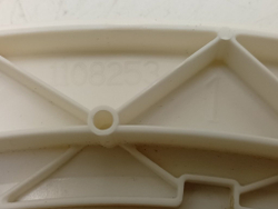 LS60840L кт54 Внутренний обод люка с петлей для стиральной машины AEG 1108253 б/у