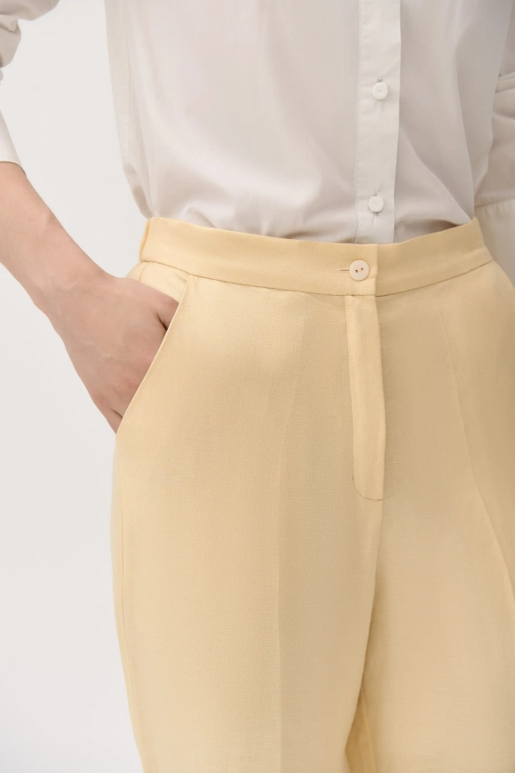 Льняные брюки прямого кроя