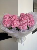 Букет из 13-ти вывернутых роз