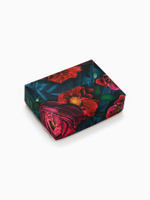 Подарочный набор «Ты совершенна»: крем-мёд с клубникой и хлопком 30 г × 2 шт., арахис в шоколадной глазури 70 г, чай чёрный с тропическими фруктами 50 г, ложка