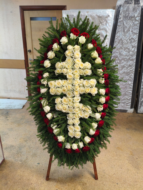 Венок из живых цветов №12