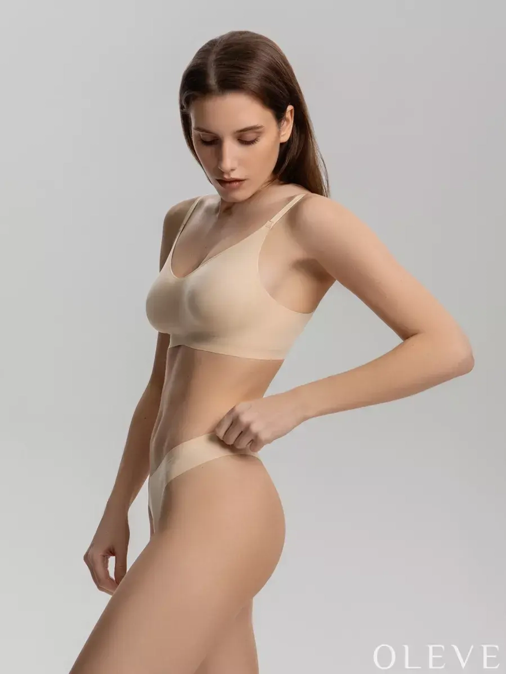 Бесшовные трусы стринги Air