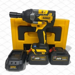 Гайковерт DEWALT ударный бесщеточный аккумуляторный 700 ньютон 2 АКБ