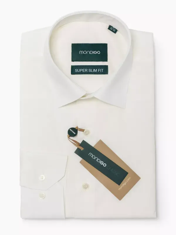 Рубашка приталенная с вытачками на спине SUPER SLIM FIT, молочная