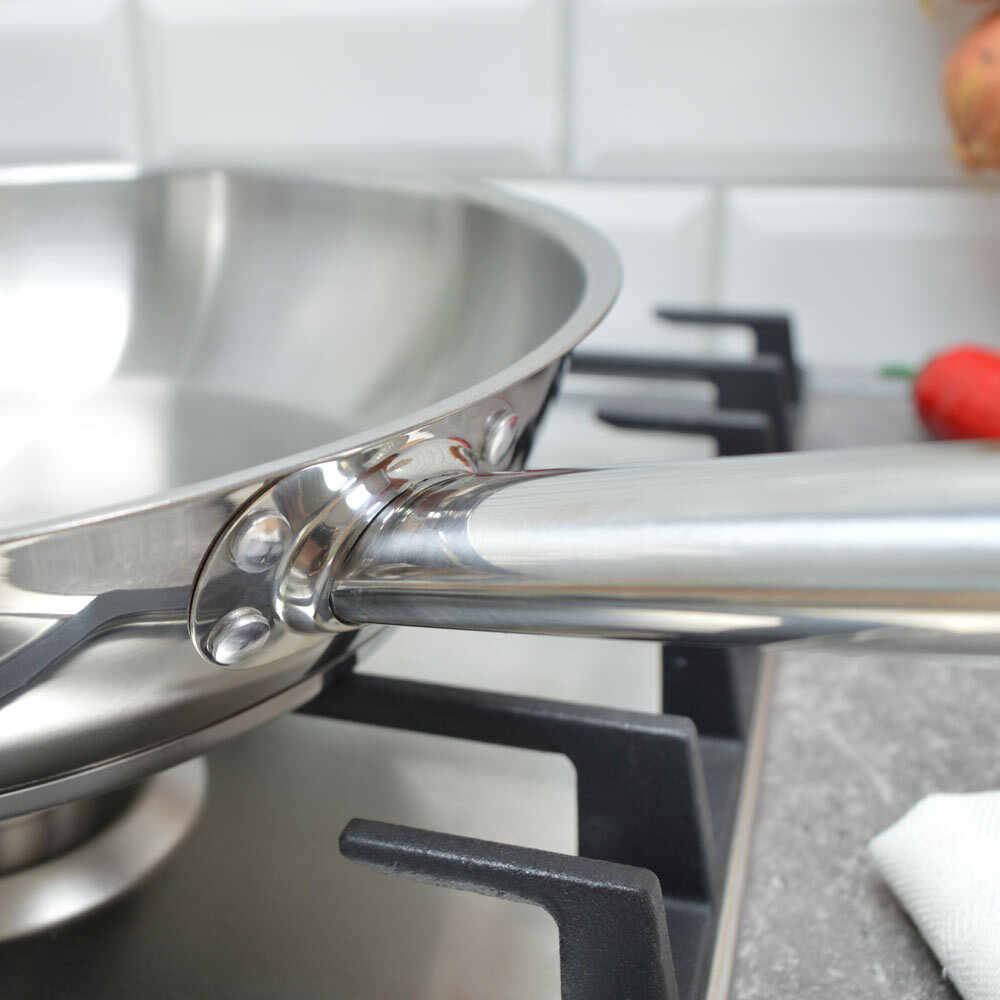 Сковорода 28см Общепит без крышки, корпус 0,6мм индукция ТРС 3,5мм