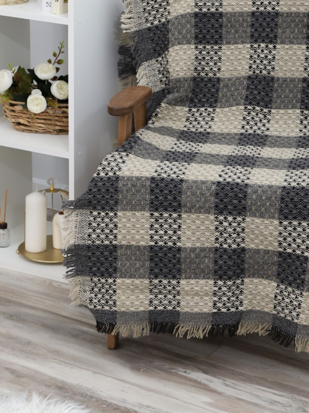 Накидка на кресло Мягия "Клетчатая", фактурная, 75 см x 200 см