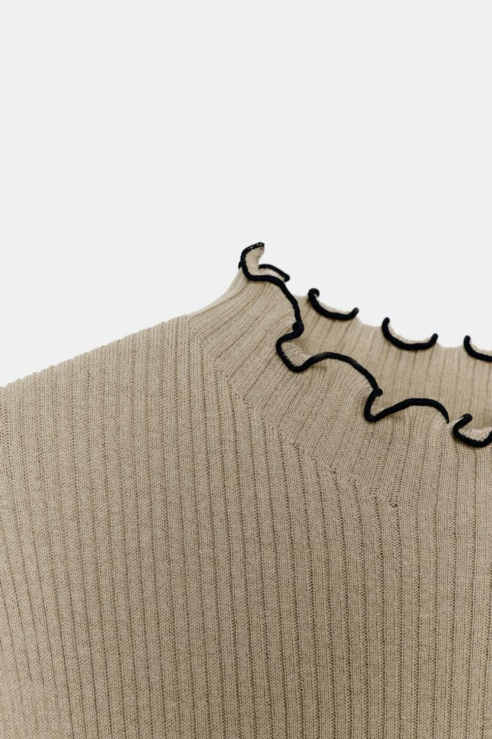 ZARA ТРИКОТАЖНЫЙ ТОП В РУБЧИК С КОНТРАСТНЫМИ КАНТАМИ, КАМЕННО-СЕРЫЙ