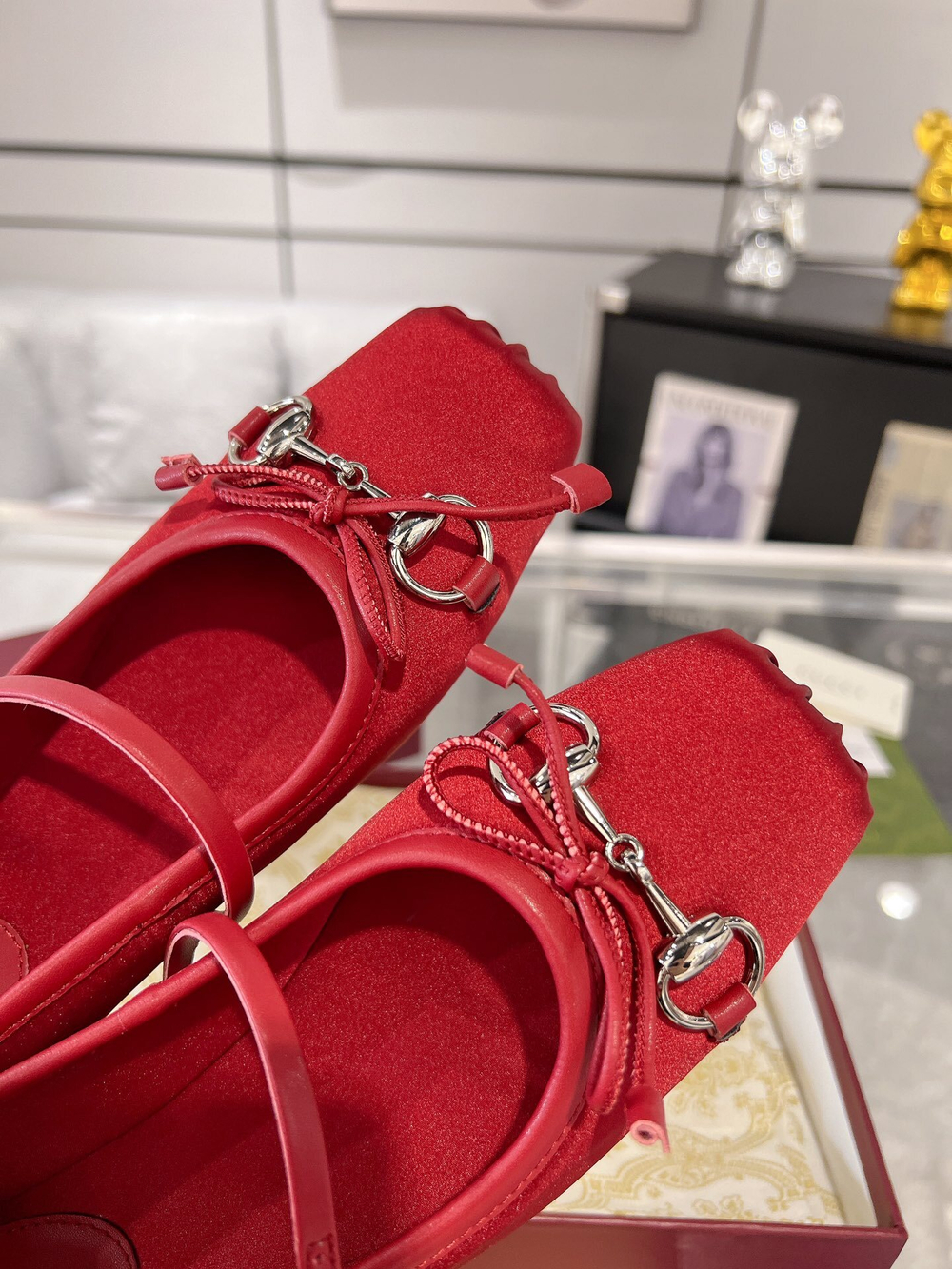 Gucci Flats (6 colors)