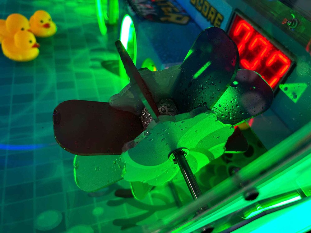 Игровой автомат водный тир "Утиные сражения"