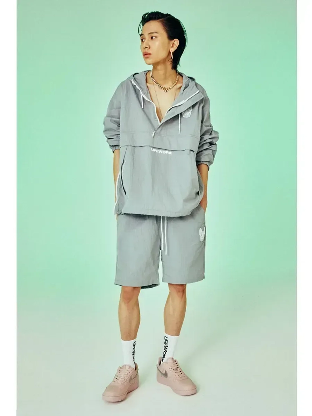 Шорты из нейлона на завязках