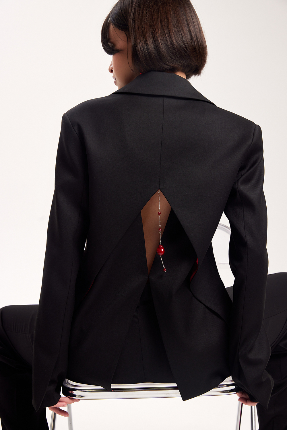 Пиджак с вырезом на спине KISLOVA