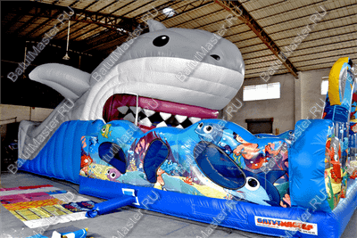 Коммерческий надувной батут "Акула-робот"