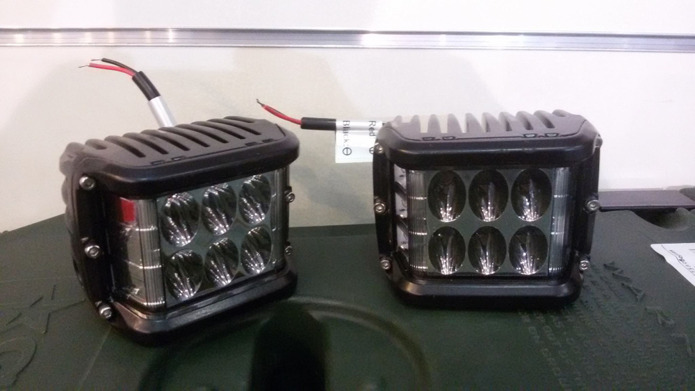 Светодиодная фара Dreamar 15 Вт, 6 диодов, 1250 Лм (комплект 2шт.)