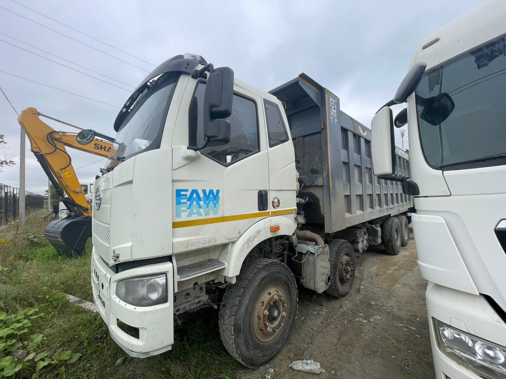 FAW J6 8x4 Самосвал СА3310Р66K24T4E5 (Дизельный, 11,1 л, 420 л.с., МТ)