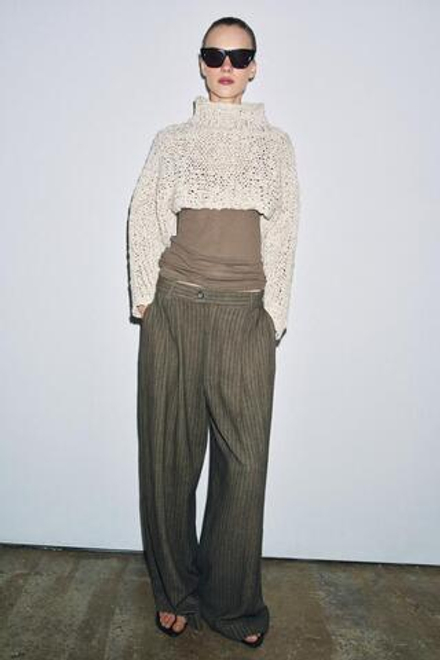 ZARA ЖАККАРДОВЫЕ БРЮКИ В ПОЛОСКУ — ZW COLLECTION, СЕРО-КОРИЧНЕВЫЙ