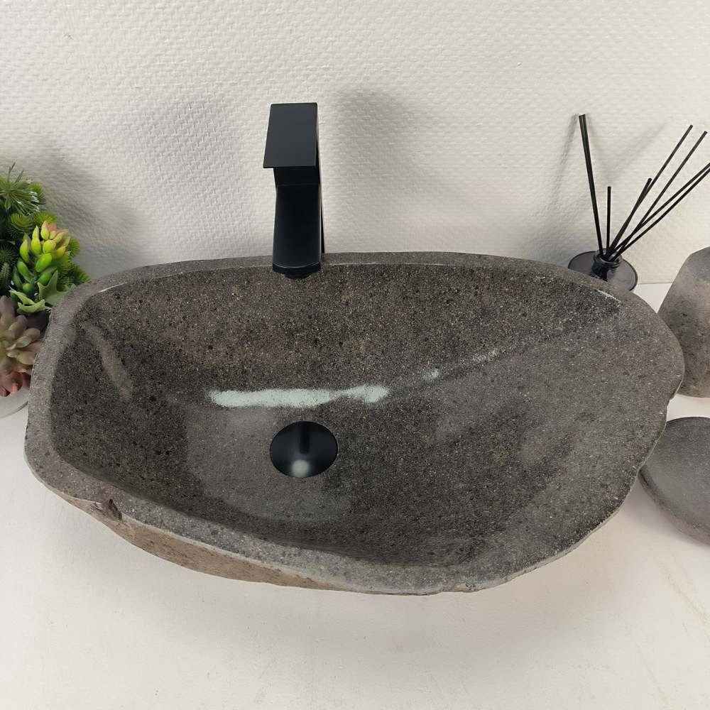 Раковина из речного камня RS-65169 58*36*15 0857