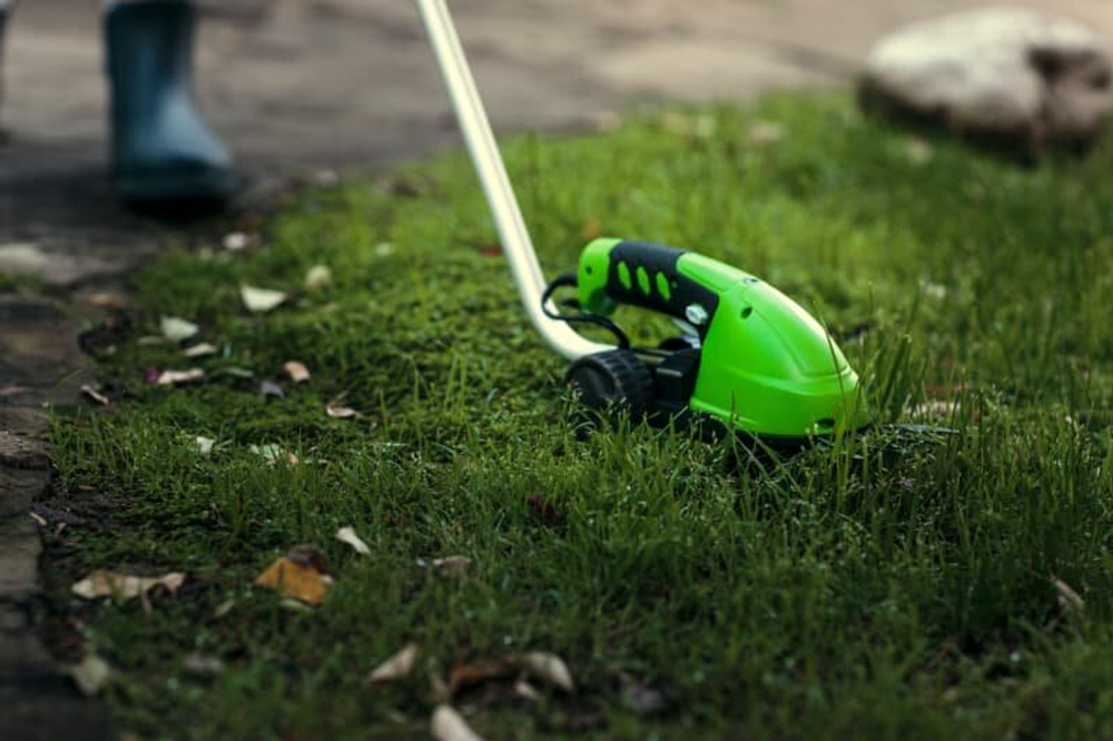 Ножницы аккумуляторные GREENWORKS G7,2GS 7,2V со встроен.аккум.2 Aч и телескоп.ручка (1600807)