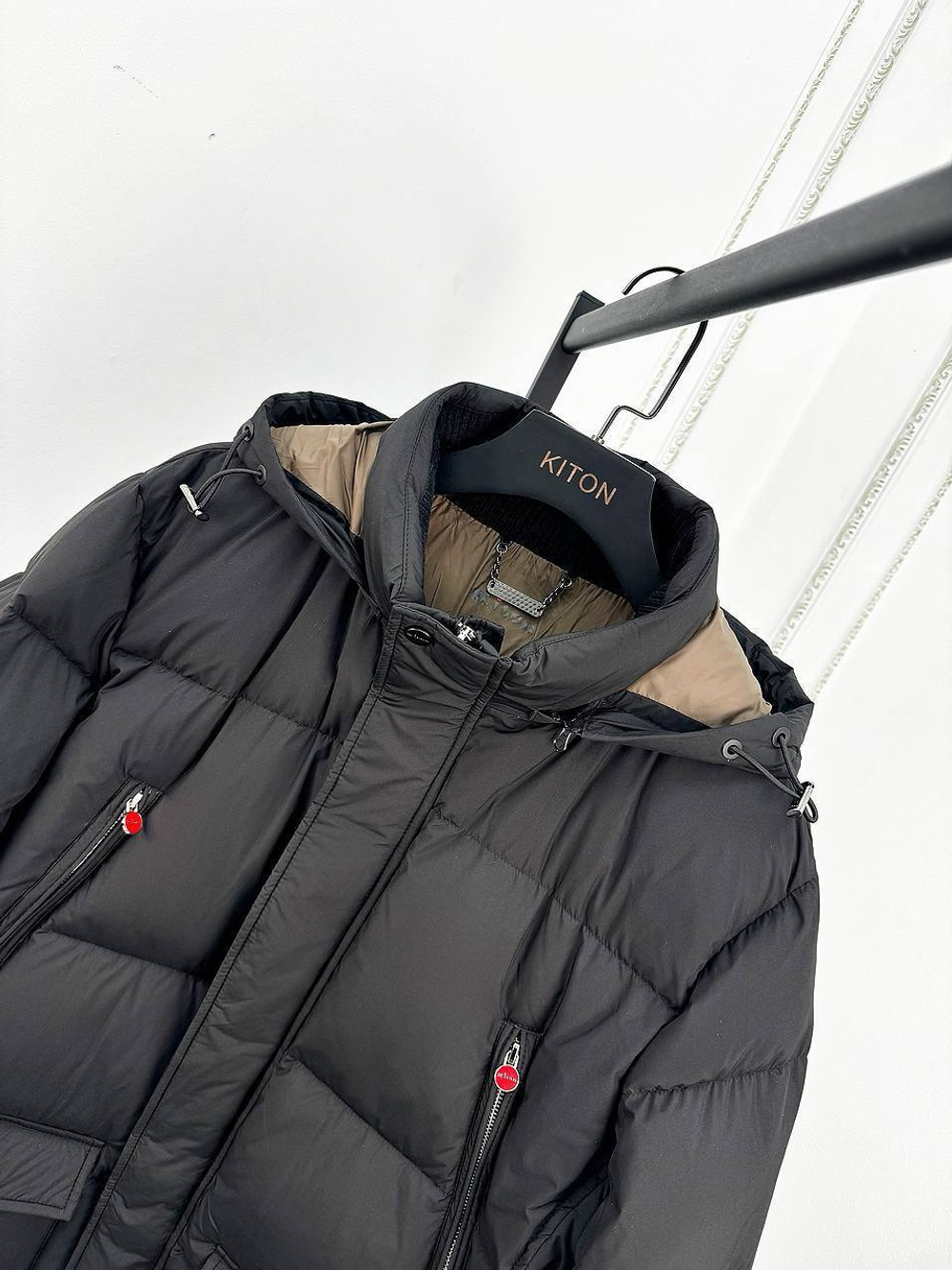 Пуховик Kiton