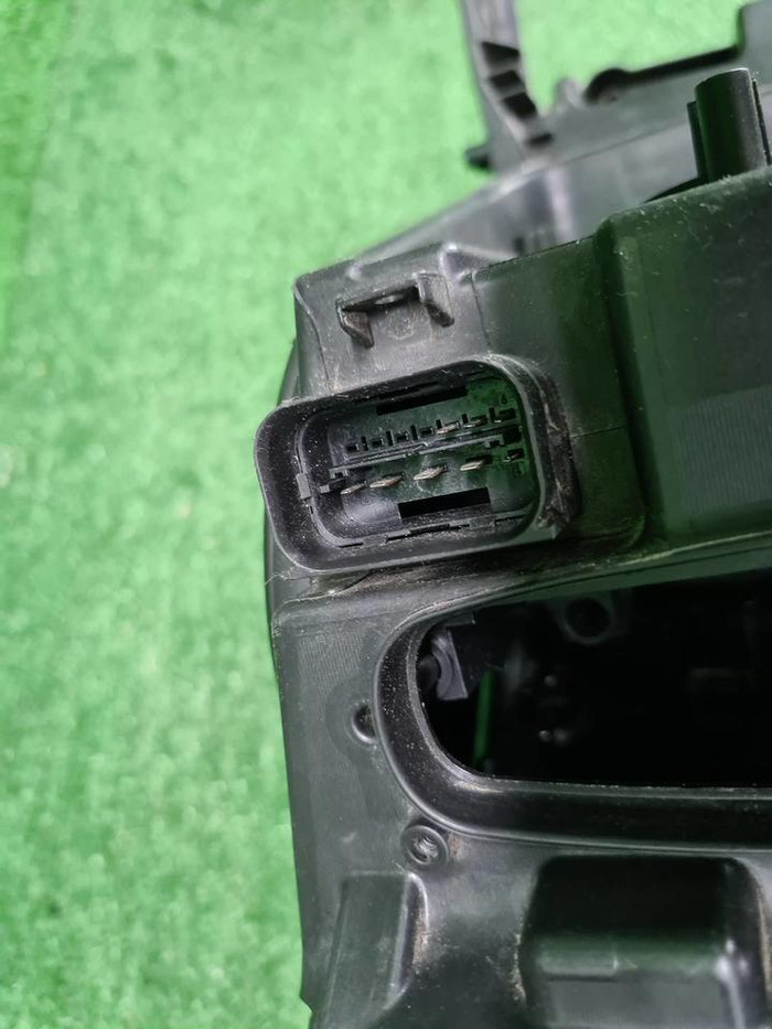 Фара левая BMW X5 F15 X6 F16 (2013-2018) ксенон