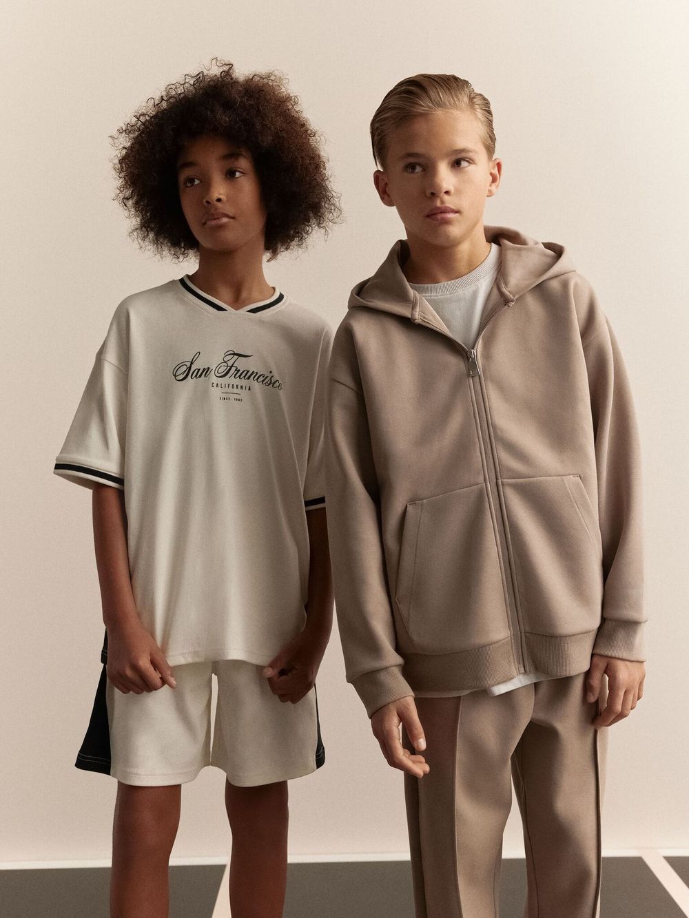 Толстовка на молнии с капюшоном и спортивные брюки в комплекте для мальчика Next AA8-116, Песочный