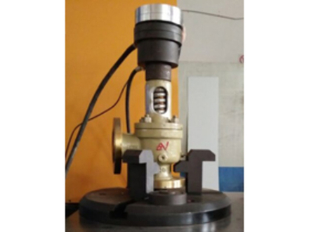 Online safety valve test equipment