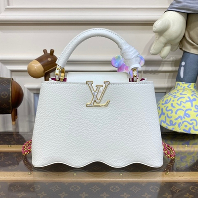 Louis Vuitton Capucines BB