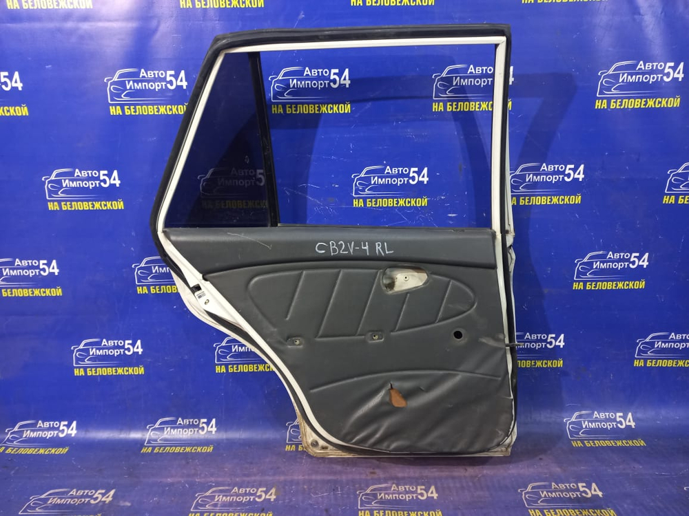 Дверь задняя левая MITSUBISHI LIBERO 1994