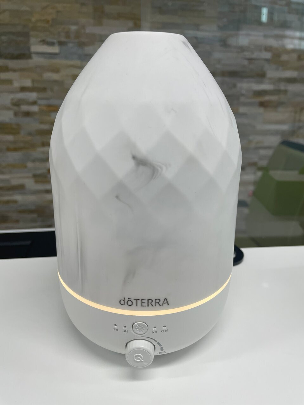 Диффузор doTERRA Volo белый мрамор для эфирных масел