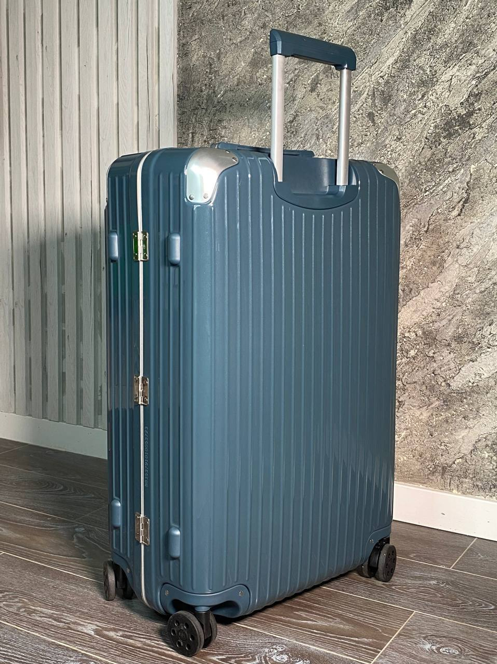 Чемодан Rimowa