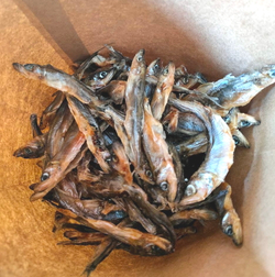 корюшка сушеная с икрой
