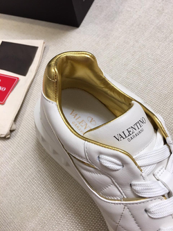 Кроссовки Valentino