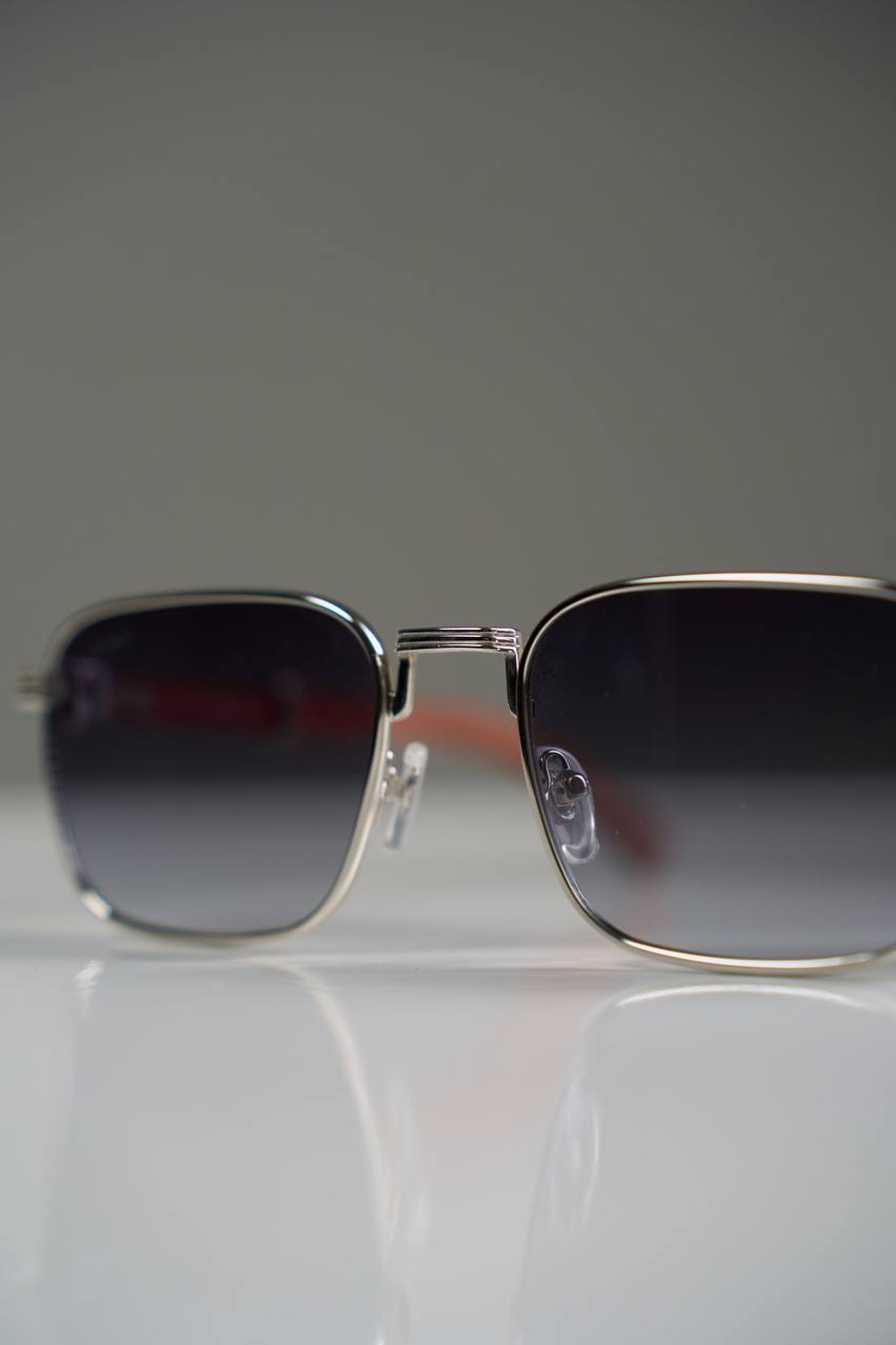 Солнцезащитные очки Cartier