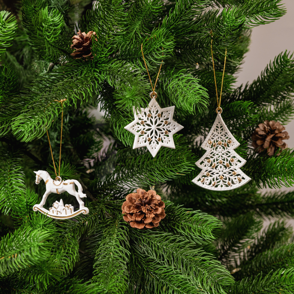 Набор из 3 елочных игрушек Farforite «Зимнее кружево» в подарочной коробке