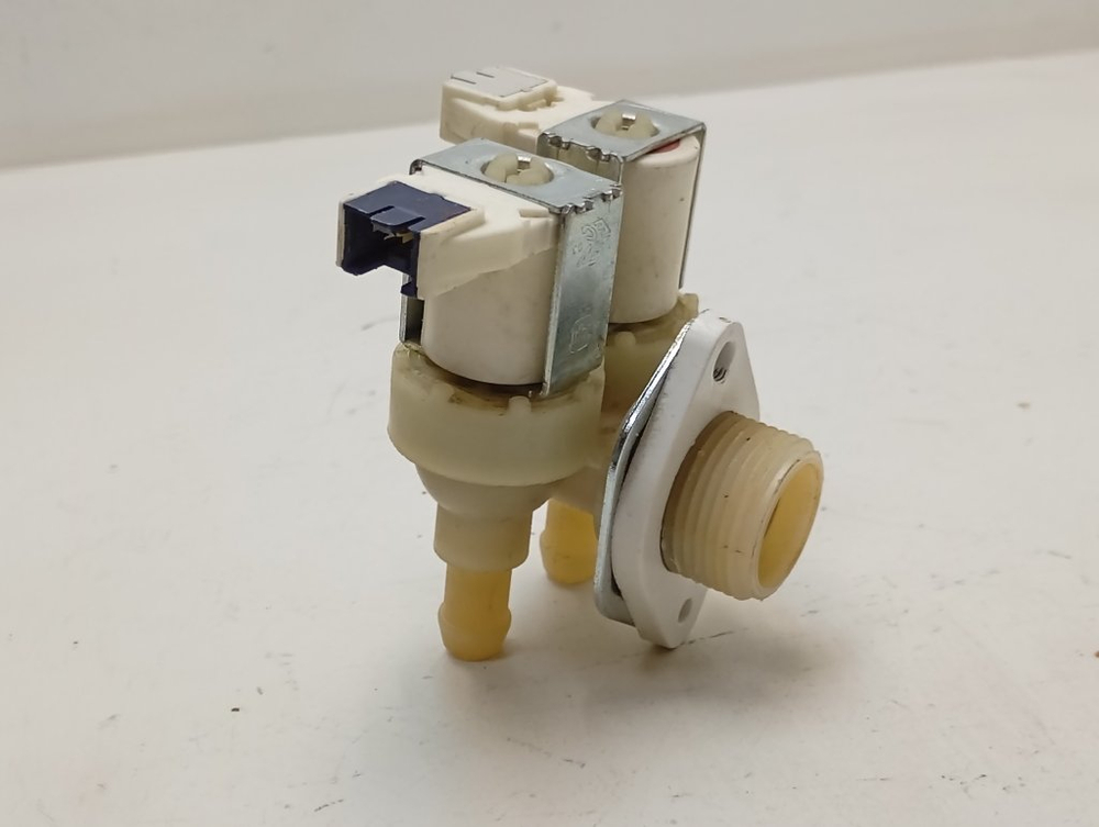 GOY1054L кт48 Клапан подачи воды для стиральной машины Candy 41028879 б/у