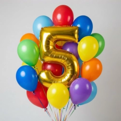 Набор из 15 шаров с цифрой 5.