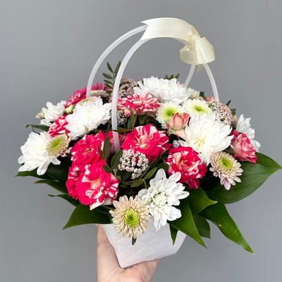 Цветочная композиция (в сумочке)