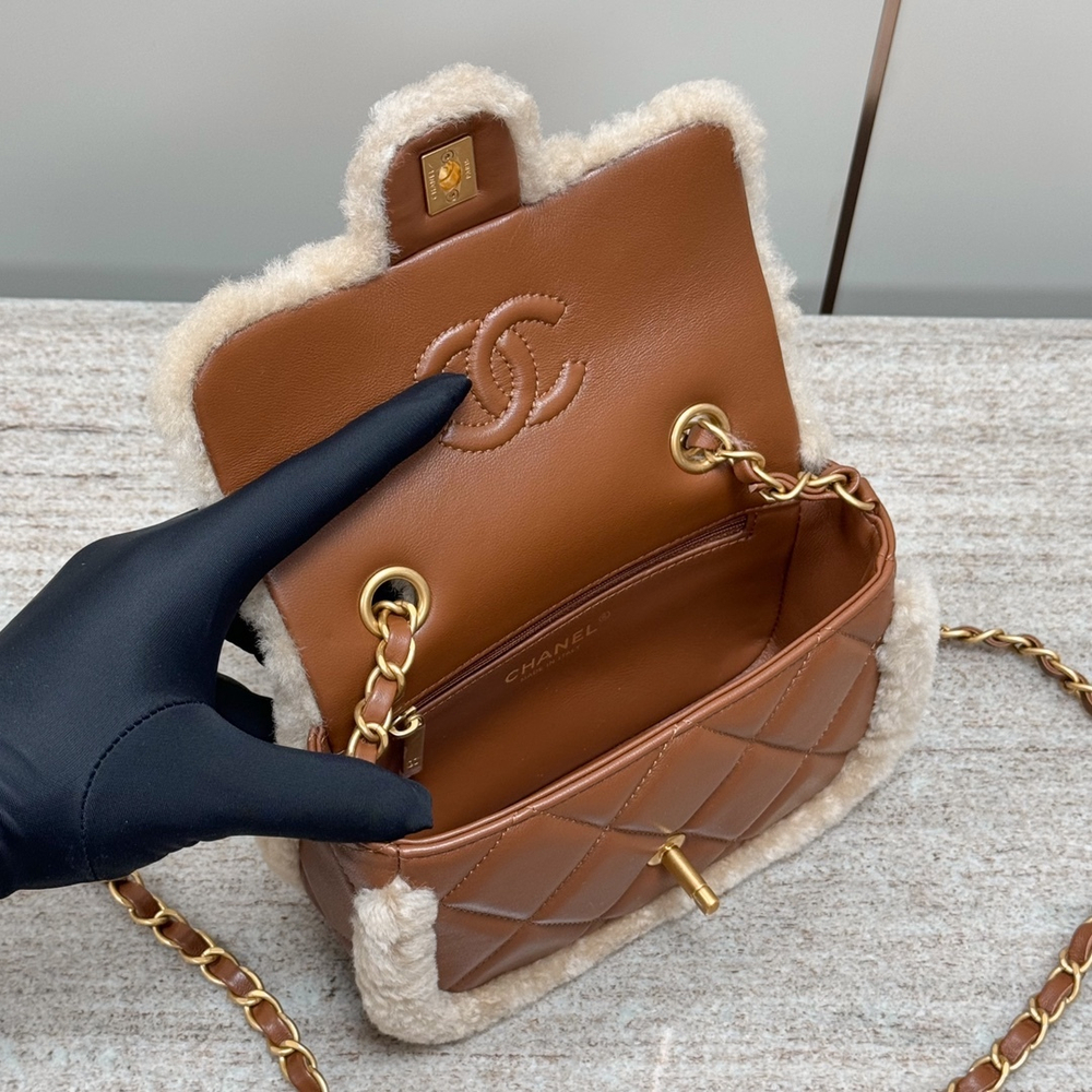 Chanel Bag 18 cm