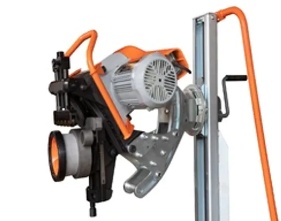 Разъёмный труборез и фаскосниматель ТВС-715 с электроприводом