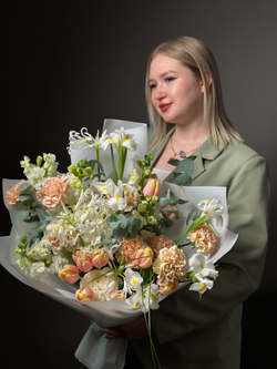 Авторский букет «Палитра весны»