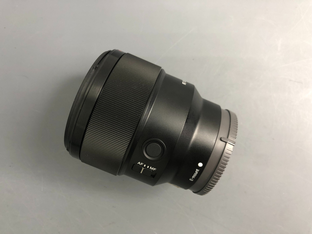 Sony FE 85mm 1.8