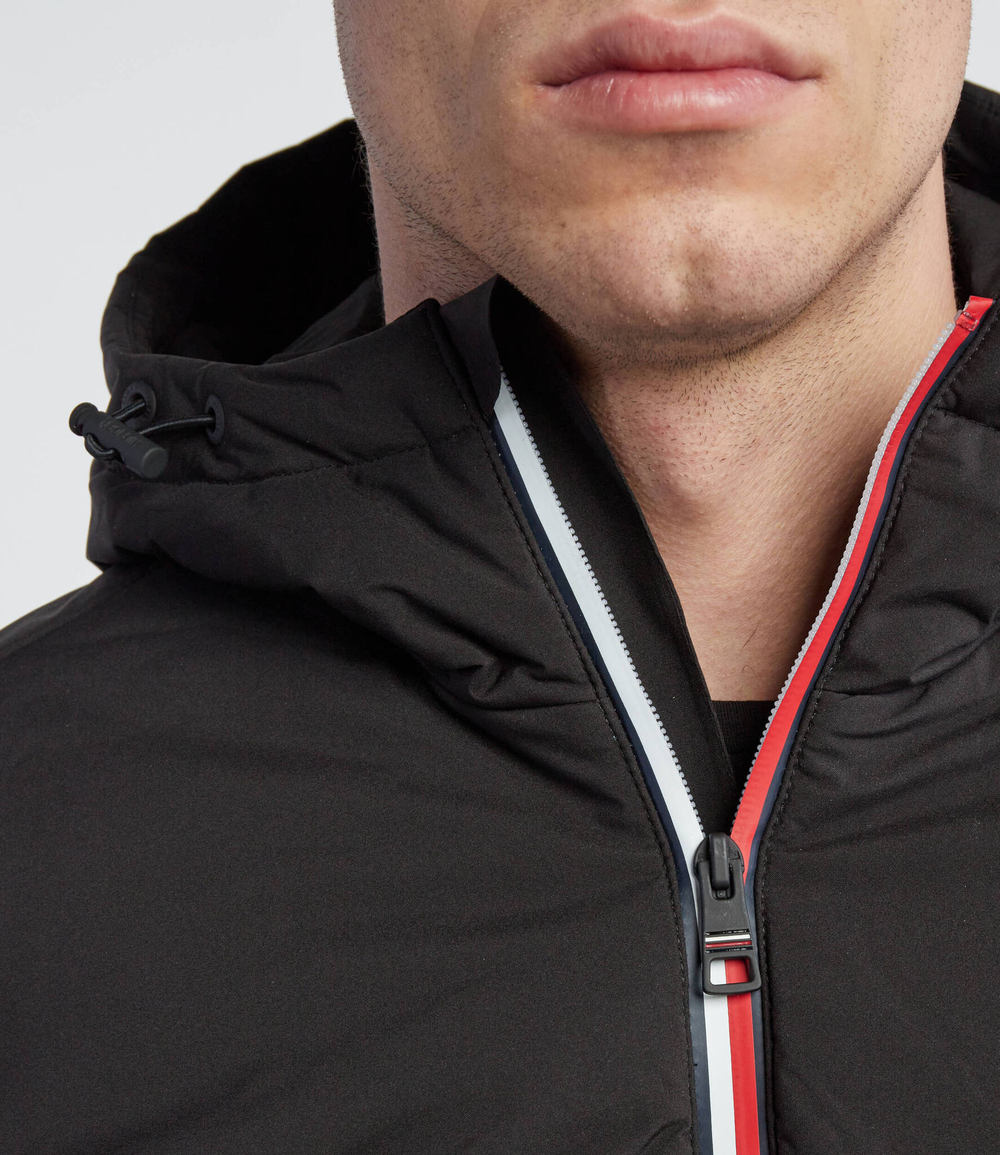 куртка Tommy Hilfiger - черный(MW0MW22487)