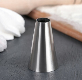 Насадка кондитерская  Трубочка ( d выходного отверстия 8 mm)